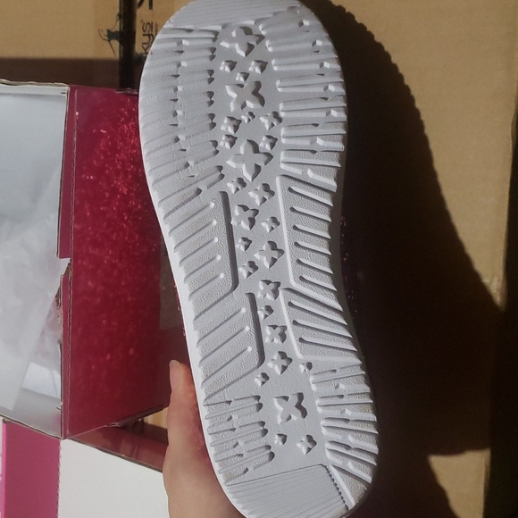 Maroon glitter shoes NIB Size 8 And 9 - Picture 7 of 7